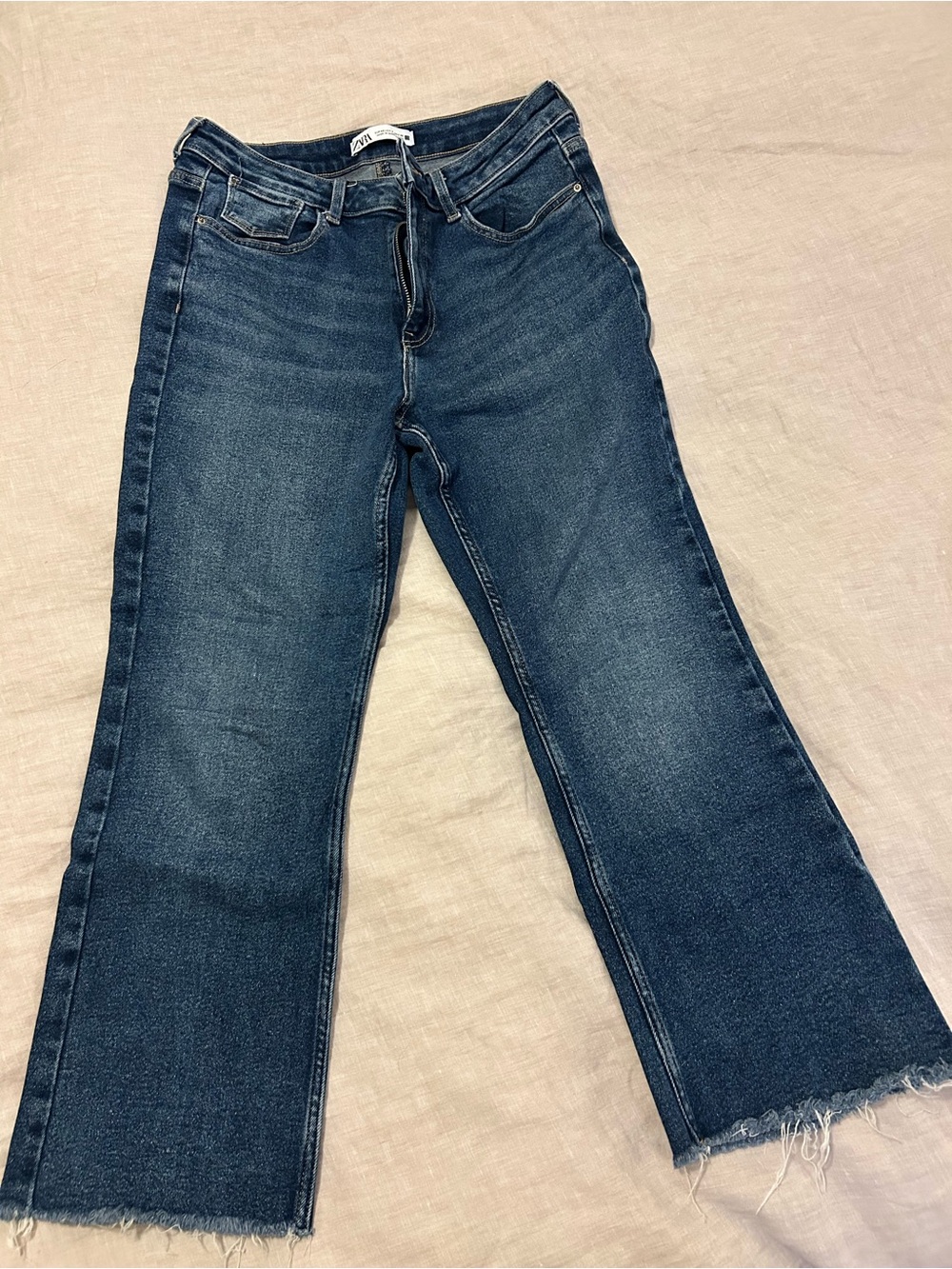 Zara Women’s Cropped Ankle Jeans in Mid Blue Wash, Medium Rise